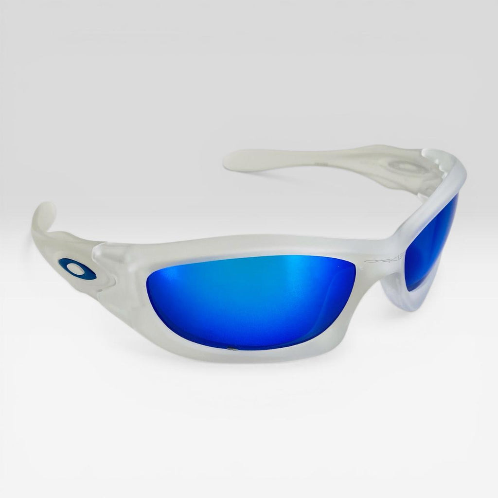OAKLEY