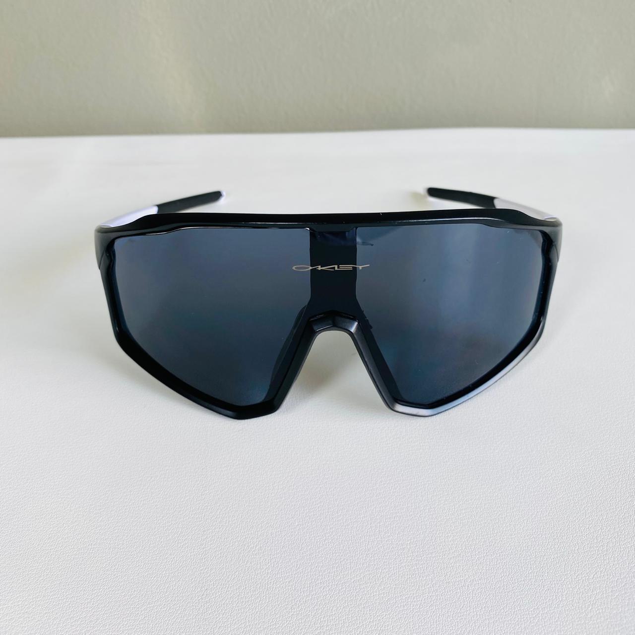 OAKLEY Ciclismo negro